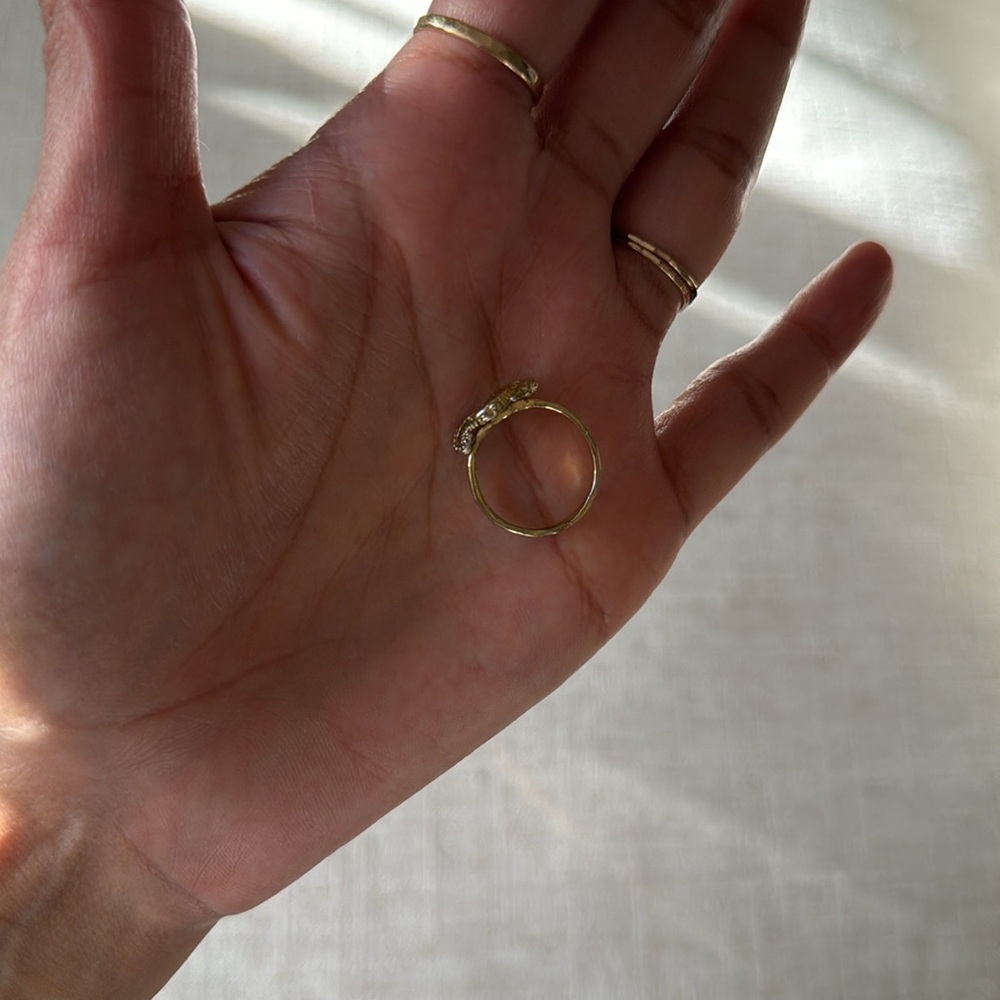 Seahorse Ring - Picture 6 of 7